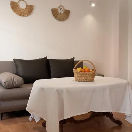 Apartament Maja With 2 Berdooms, Kastel Luksic Kaštela